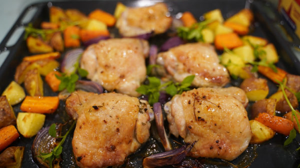 One Pot Ninja Foodi Lemon Chicken 'Tray Bake'