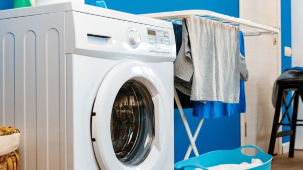 Washing clothes, reducing waste and saving energy